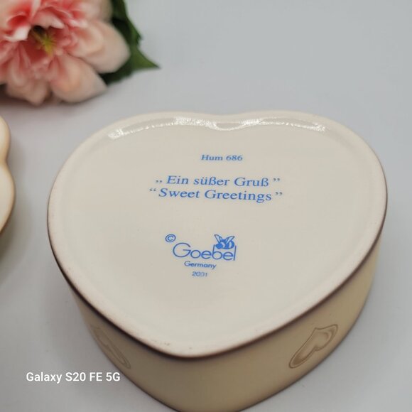 Hummel Boxes by Goebel Heart Shaped Sweet Greetings #686 - Picture 11 of 15